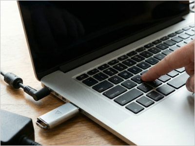 回復ドライブから起動しようとしている画像